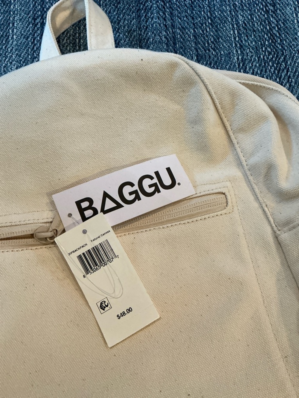 BAGGU Canvas Backpack in Cream - Picture 4 of 5
